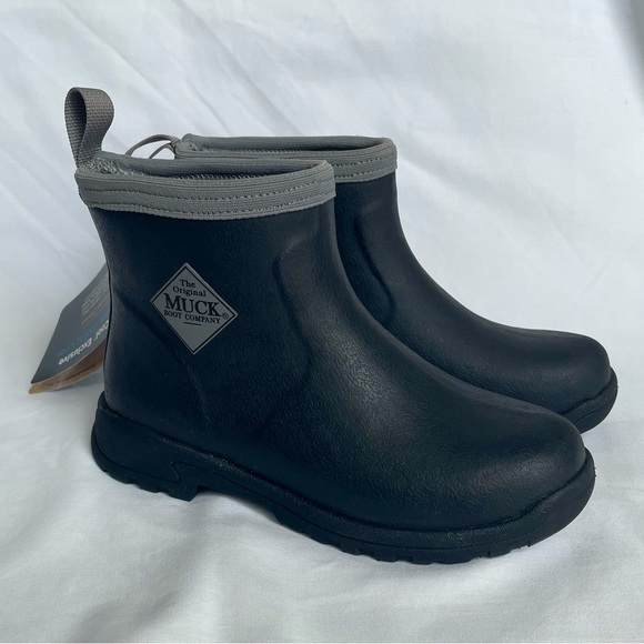 Muck Shoes - Muck Boots ankle boots size 5